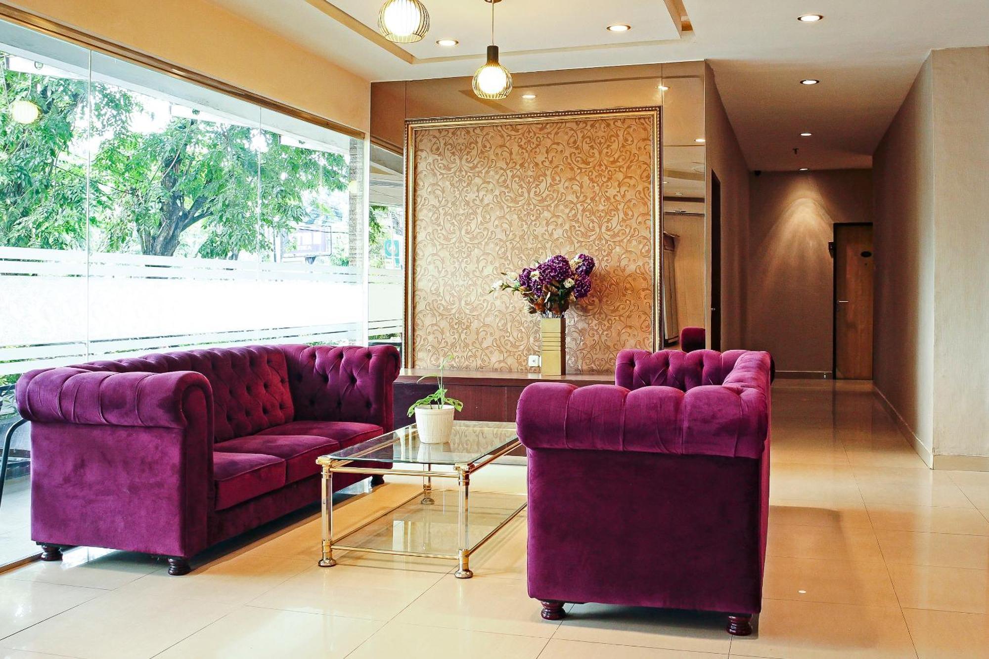 Oyo 1009 Hotel Bumi Malaya Medan Exteriör bild